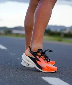 361 Flame M Black/White -Fjellsko Salg w1017h1200