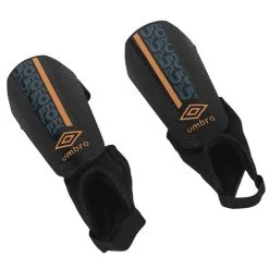 UMBRO Spirito Guard W/Ankle Sock Sort