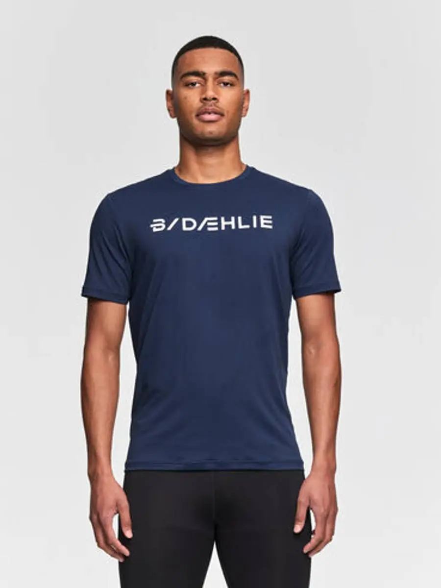 Daehlie Dæhlie T-skjorte Focus Navy Blue 3 Daehlie Dæhlie T-skjorte Focus Navy Blue - Bilde 3
